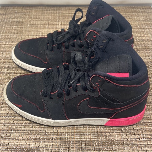 Jordan 1 Mid - Picture 3 of 9